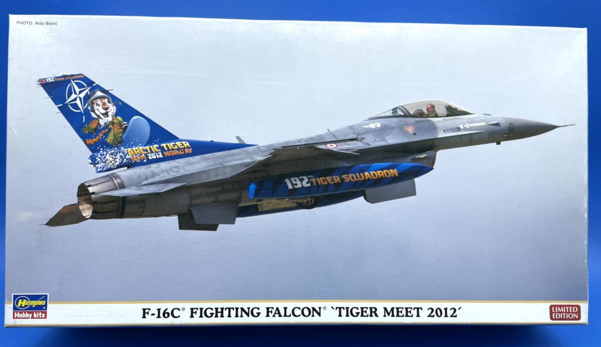 ☆22L224 ハセガワ プラモデル 1/48スケール F-16C ファイティング ファルコン タイガーミート 2012 LIMITED EDITION ※新品_画像1