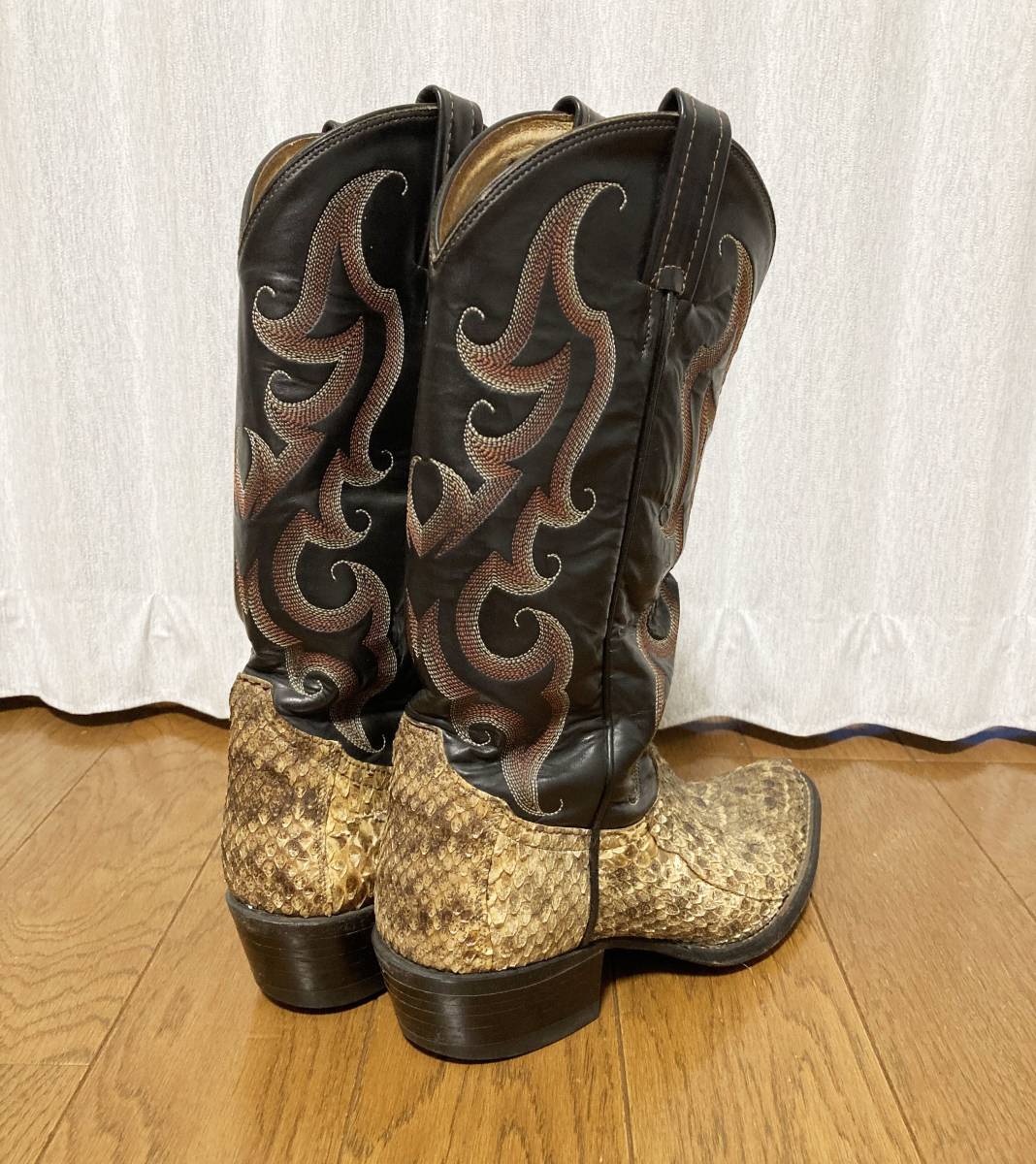 [Tony Lama] python leather to rival embroidery leather western boots 7E. leather original leather USA made Tony Lama 