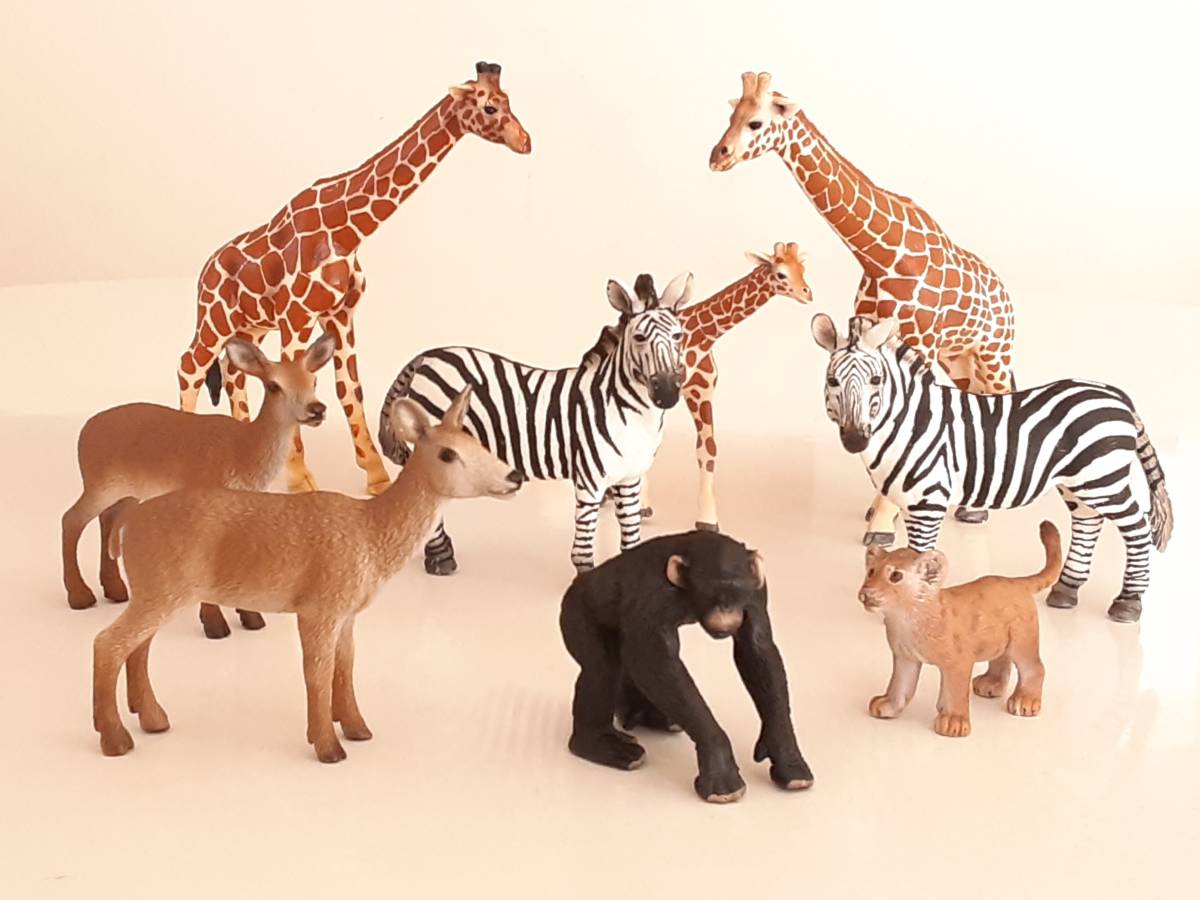 ヤフオク! - シュライヒ Schleich フィギュア 合計9体 セット...