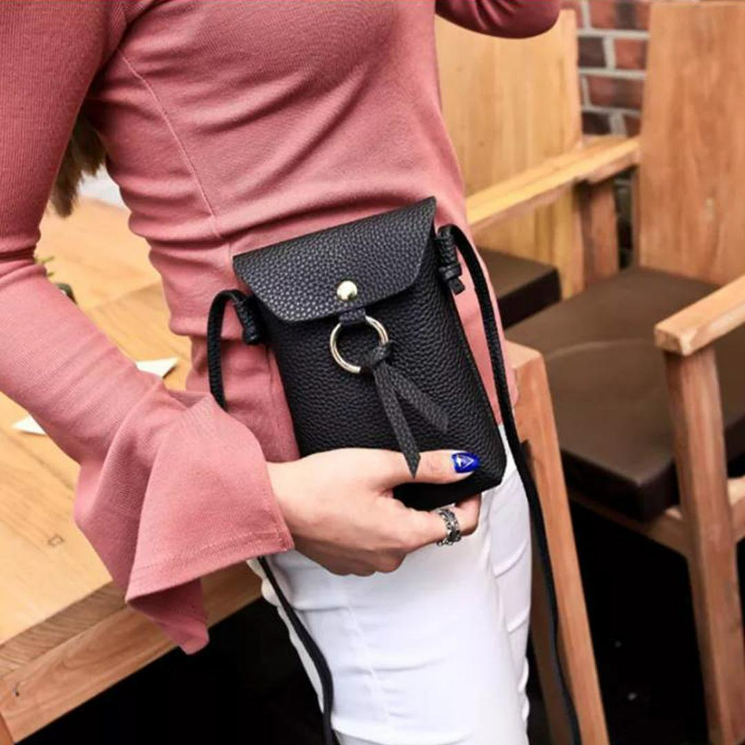 [ new goods ] shoulder bag diagonal .. Mini smartphone case travel light weight black 