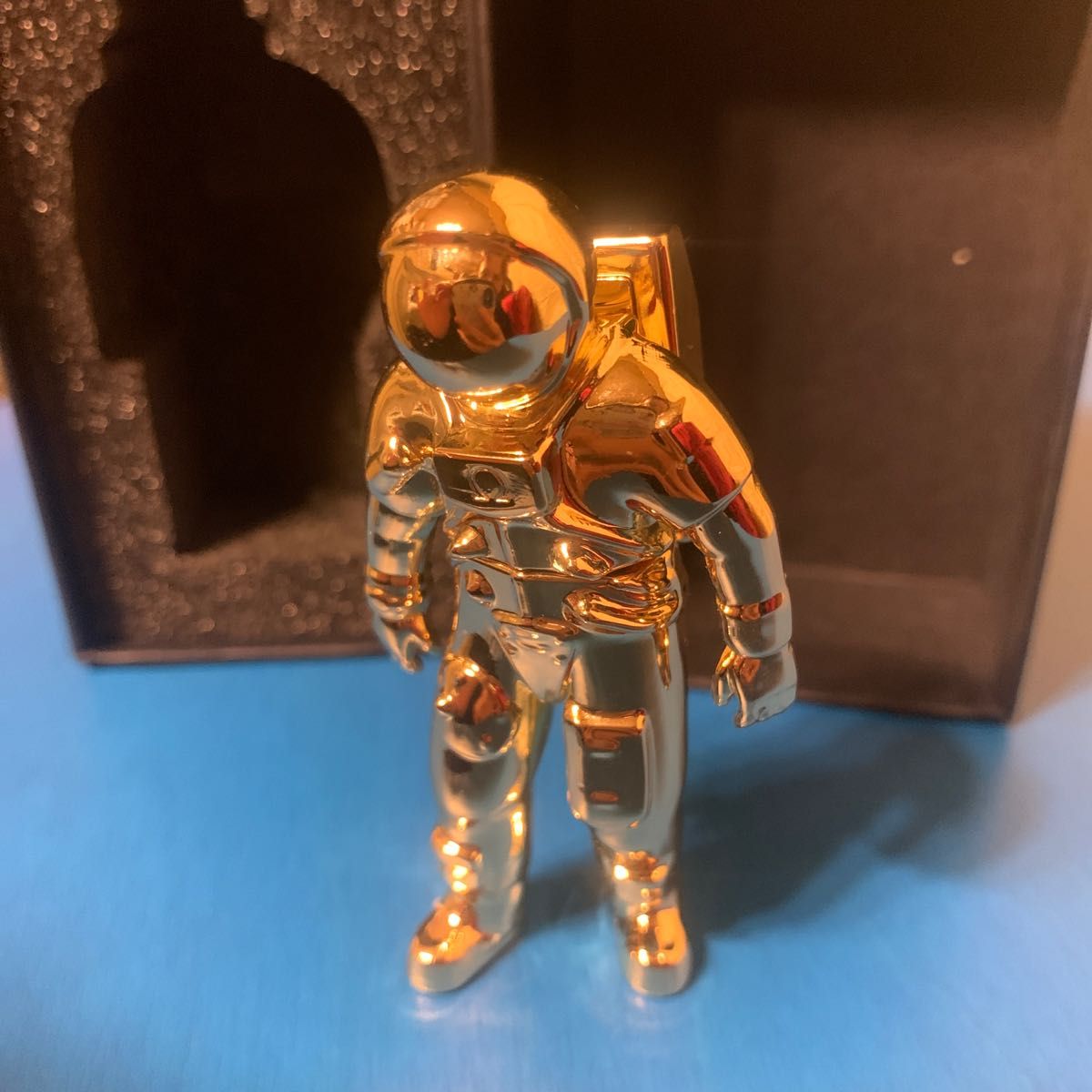 サントスピンク オメガ Ω OMEGA 50周年記念 宇宙飛行士 USBメモリ