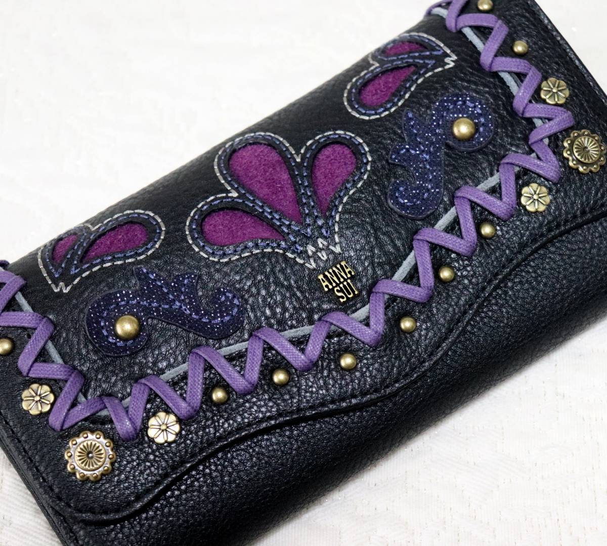 31 900円新品訳箱付き【ANNA SUI アナスイ】本革 ボニー 口金 31 900円新品訳箱付き【ANNA SUI アナスイ】本革 ボニー 口金