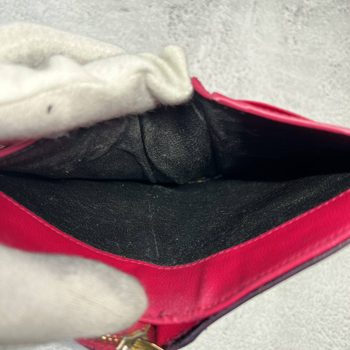 イヴ・サンローラン 財布 ラウンドジップ YSL 二つ折り ミニ財布