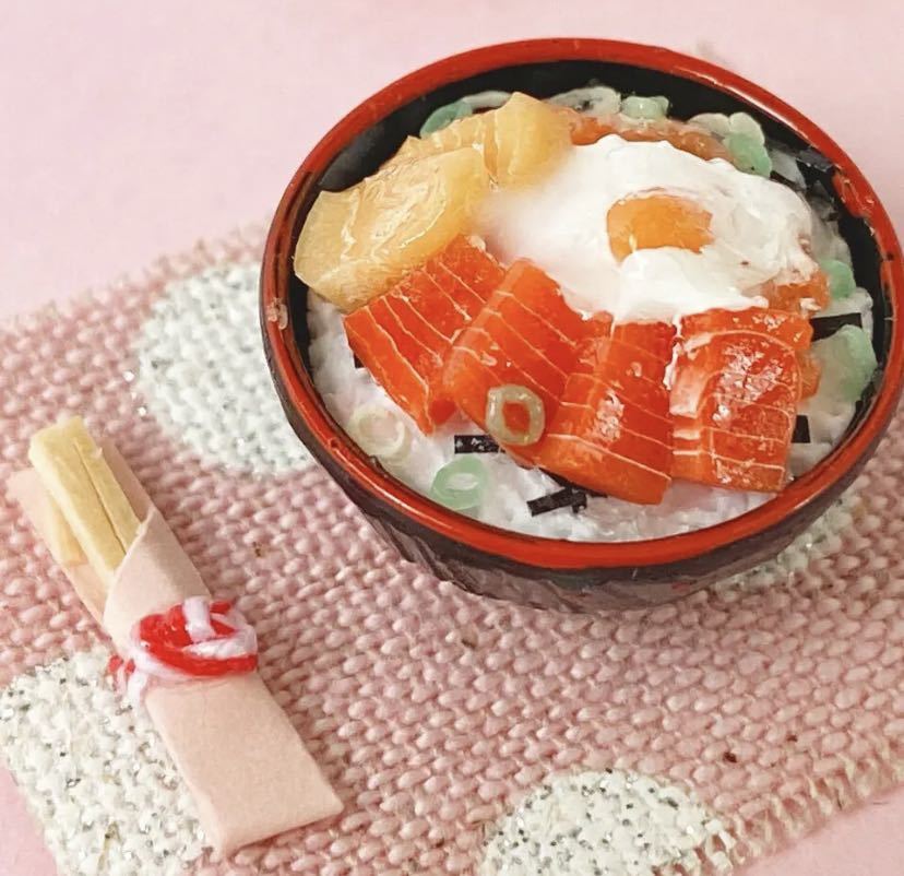 生産完了商品 ミニチュアフード☆海鮮丼(サーモンとイクラ親子丼