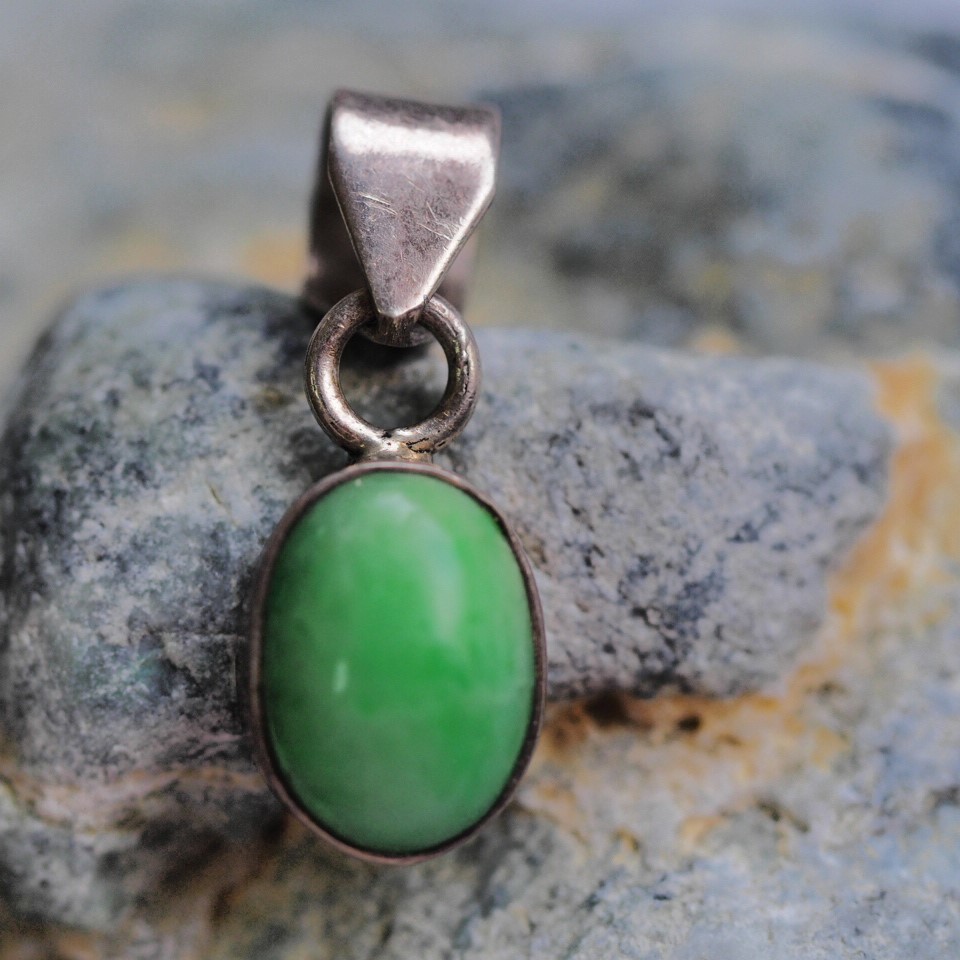  thread fish river .. pendant top old manner .. kimono small articles natural less processing jade 