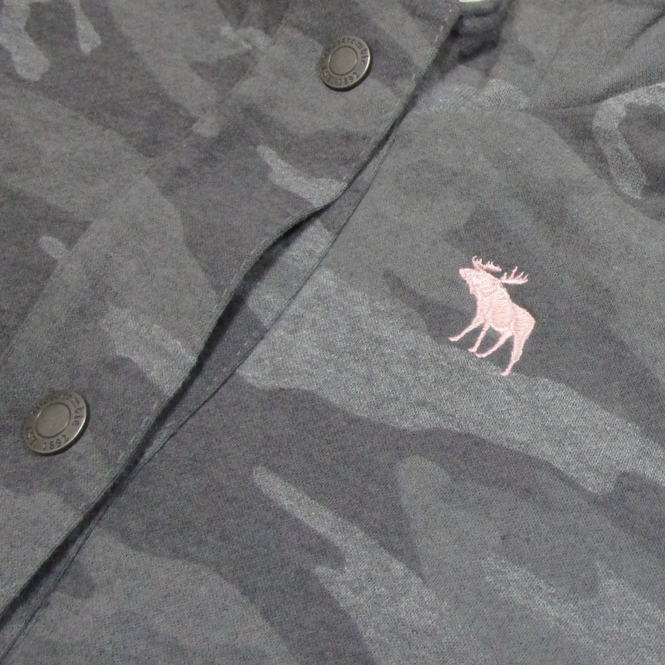 ★SALE★abercrombie kids/アバクロキッズ★裏シェルパファー付スウェットスナップパーカー (Grey Camo/girls11-12)