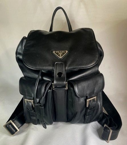 PRADA プラダ レザー バックパック・リュック ミニ(ブラック) www