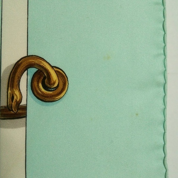 エルメス HERMES カレ90 ライトブルー×白×マルチ BRIDE DE COUR スカーフ_画像8