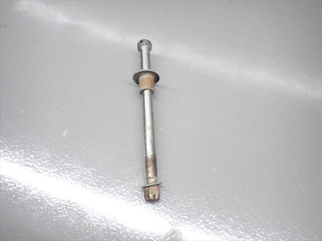 βDL07-3 Suzuki GSX250L GJ51B (S57 year ) out of print! rare! original front axle shaft bend less! total length approximately 24.5cm shaft diameter φ15