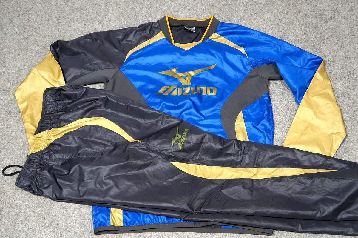 ミズノ MIZUNO サッカー 普段着 光沢 ピステ(内面1枚地) 普段着 ミズノ MIZUNO サッカー 普段着 光沢 ピステ(内面1枚地) 普段着