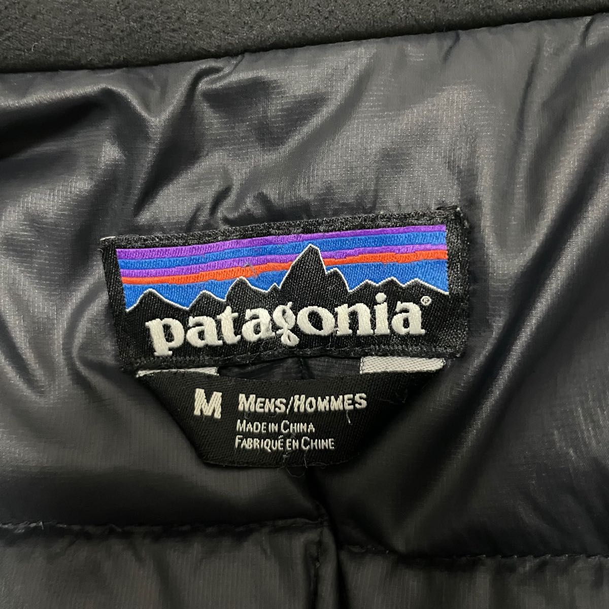 パタゴニア　ダウンジャケット　極美品　メンズ　訳あり　グースダウン　patagonia 黒　Mサイズ　ダウンコート　ジャンパー