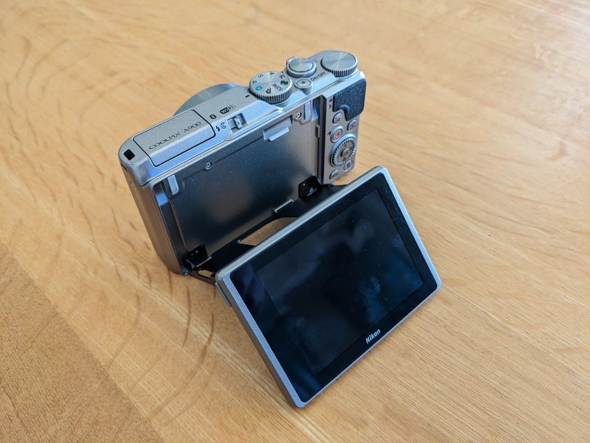 ニコンA900 COOLPIX Nikon デジタルカメラ ケース SDカード32GB www