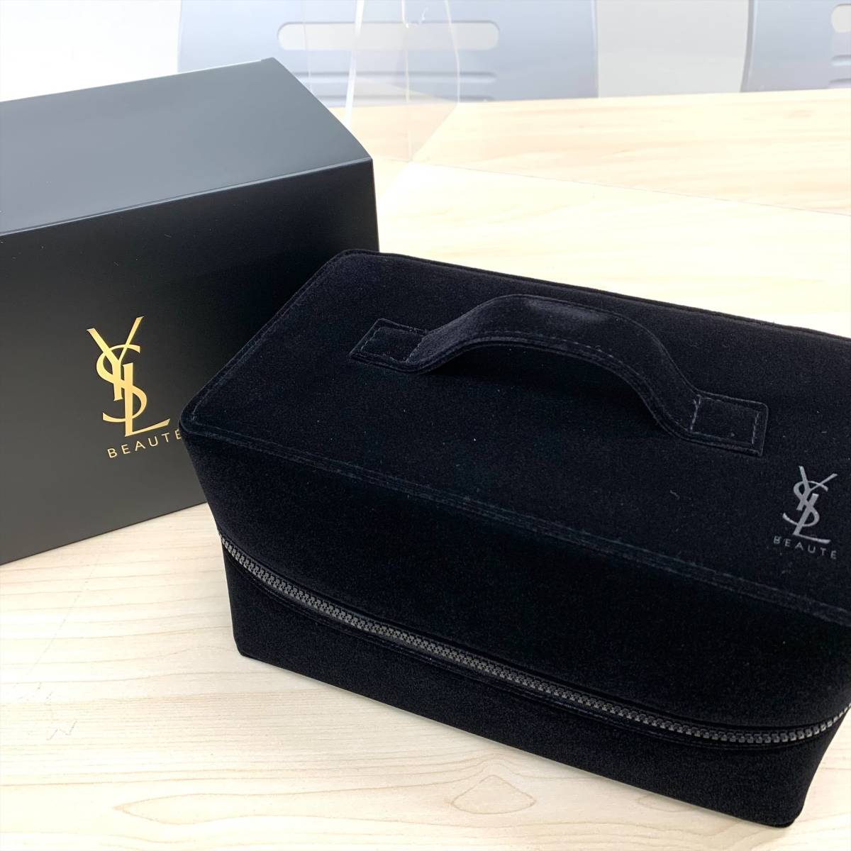 Yahoo!オークション - YSL Yves Saint Laurent イヴサンロー