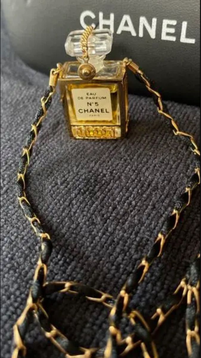 希少！激レア！vintage CHANEL チェーンネックレスN°5香水瓶ネックレス 美品 ！初代香水瓶トップチェーンネックレス