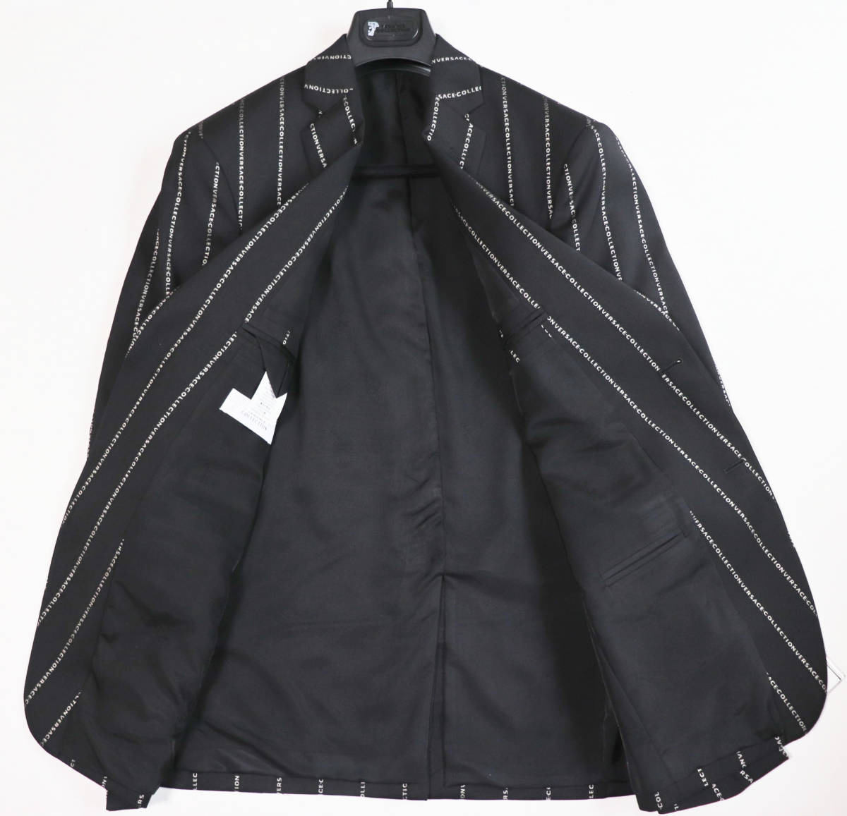 《VERSACE ヴェルサーチ》新品 定価198,000円 イタリア製 至高の1着 ロゴ総柄 ウール2Bスーツ セットアップ ビジネス 50(W89)A7196_画像5