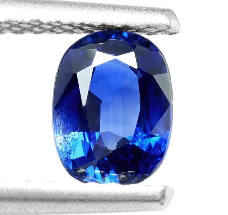 鑑別NO/NZ7812ロイヤルブルー【鑑別付】天然サファイア0.847ct <加工