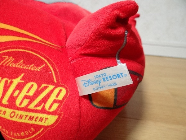  rare Tokyo Disney Land The Cars lightning * McQueen jumbo soft toy 63cm tire coming off. sport car 