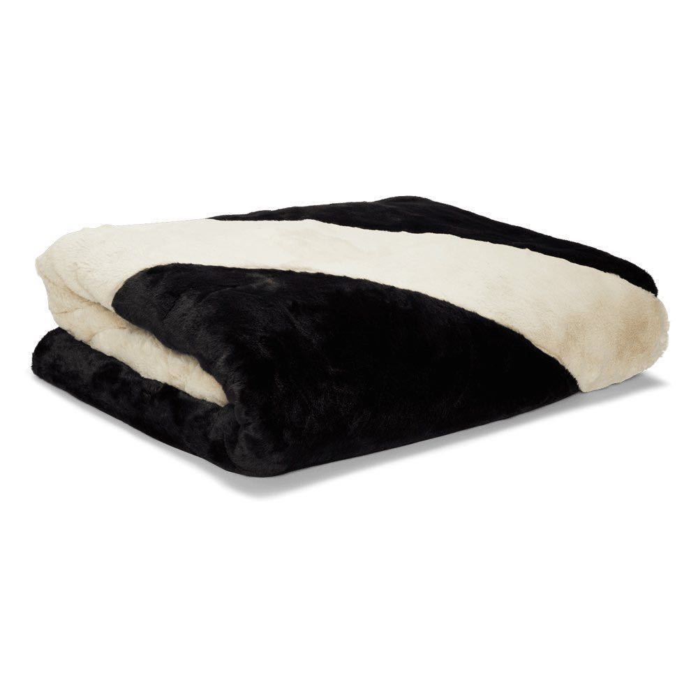 新品 定価24200円 NIKE WMNS NSW FAUX FUR BLANKET KRMG ナイキ ウィメンズ “フェイクファー ブランケット 　毛布_画像9