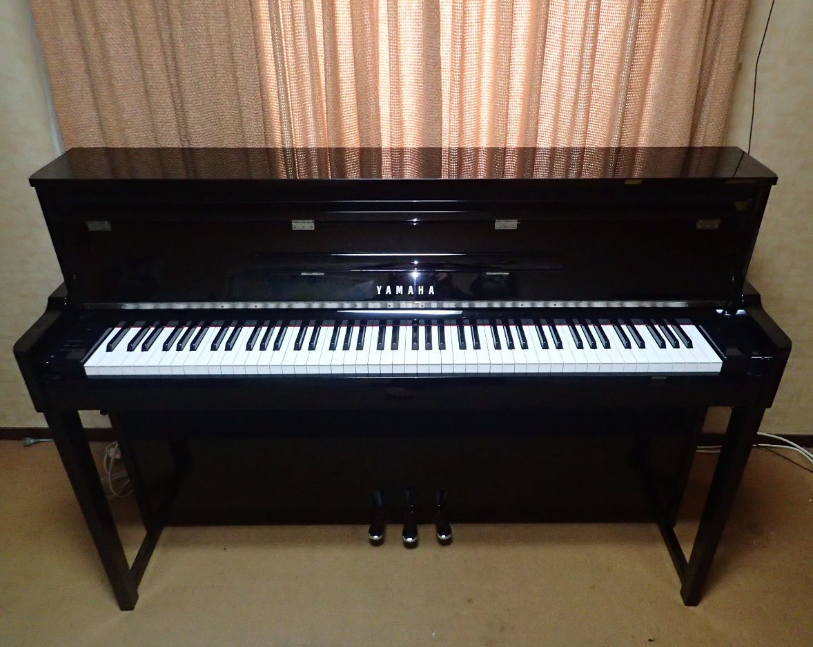 ヤマハ　ハイブリッド電子ピアノ　NU1 　2013年製　中古売ります_画像1