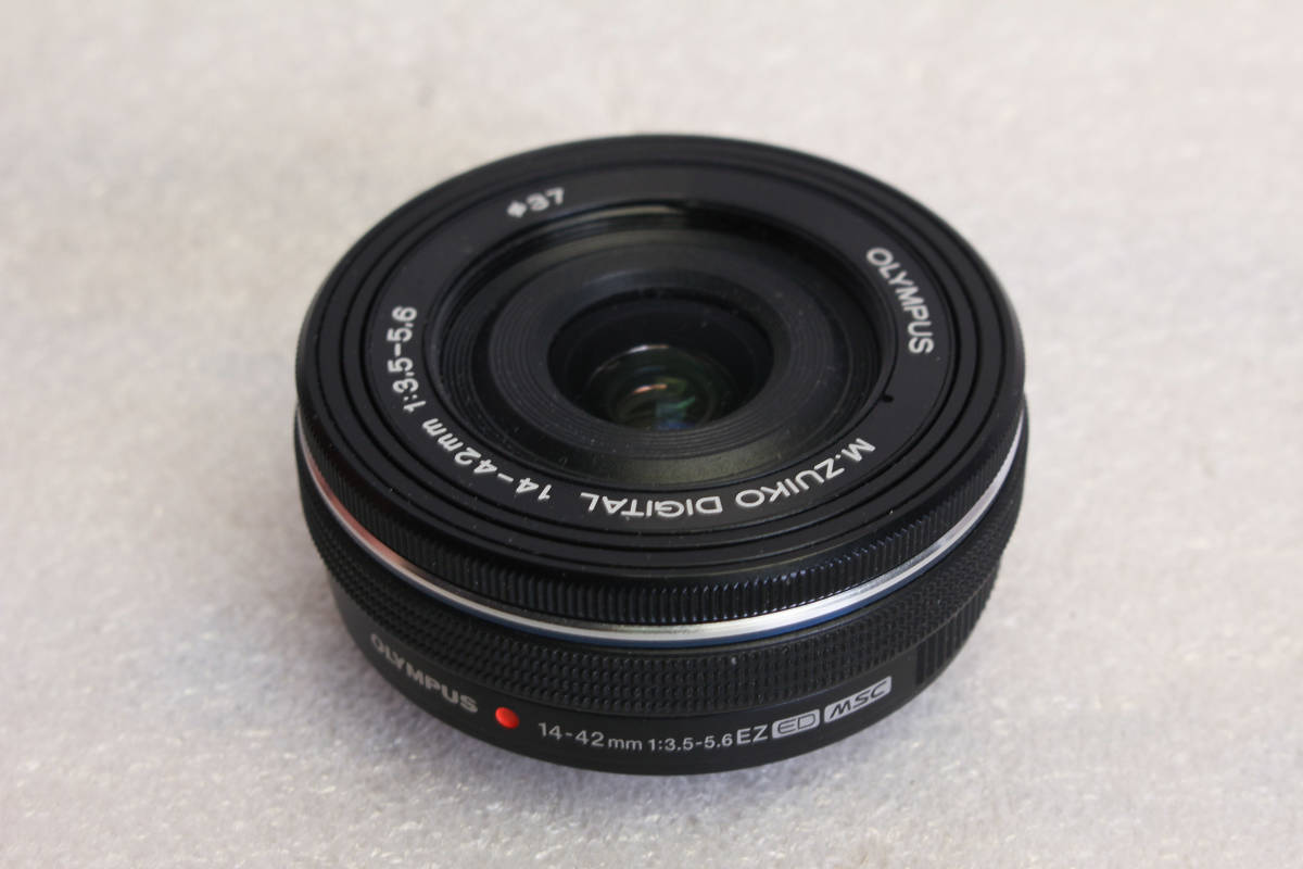 大人女性の OLYMPUS 送料520円。作動未確認。オリンパス M.ZUIKO 14