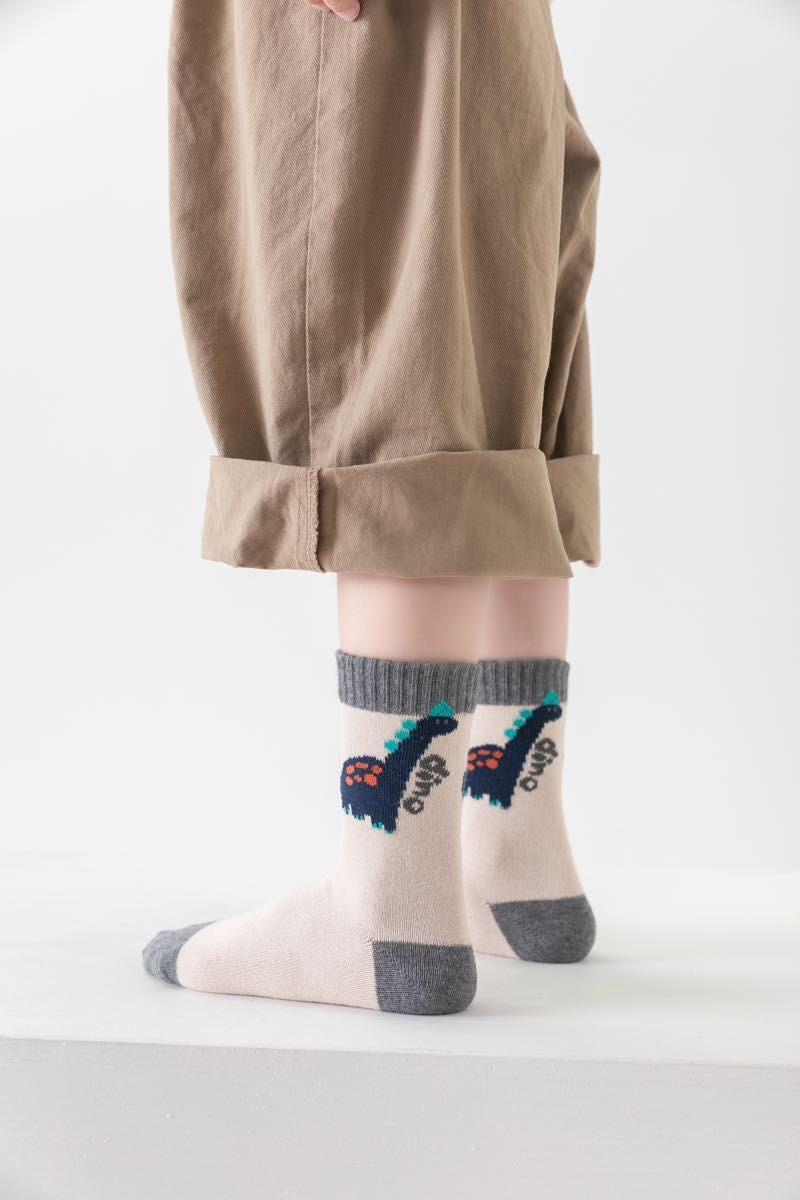 まとめて売り　新品 子供靴下 5足セット 女の子 男の子　運動系　ソックス　人気　韓国 靴下