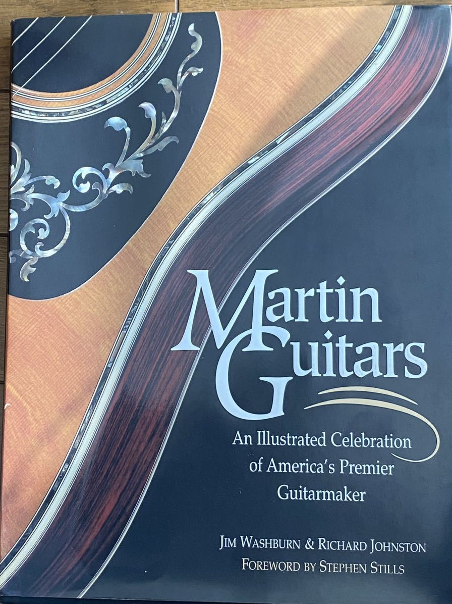 MartinGuiterの1999年の限定500冊の本です。264ページ写真製版。歴史的、制作遍歴、各年代のミュージシャンが愛用したギター貴重な本です。
