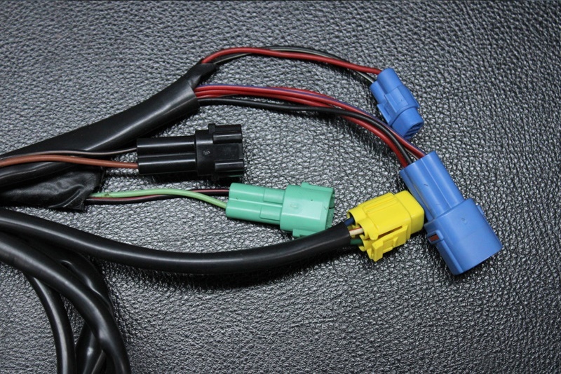カワサキ 純正 メーターアッシ (部品番号 25031-0689) 中古 カワサキ 純正 メーターアッシ (部品番号 25031-0689) 中古
