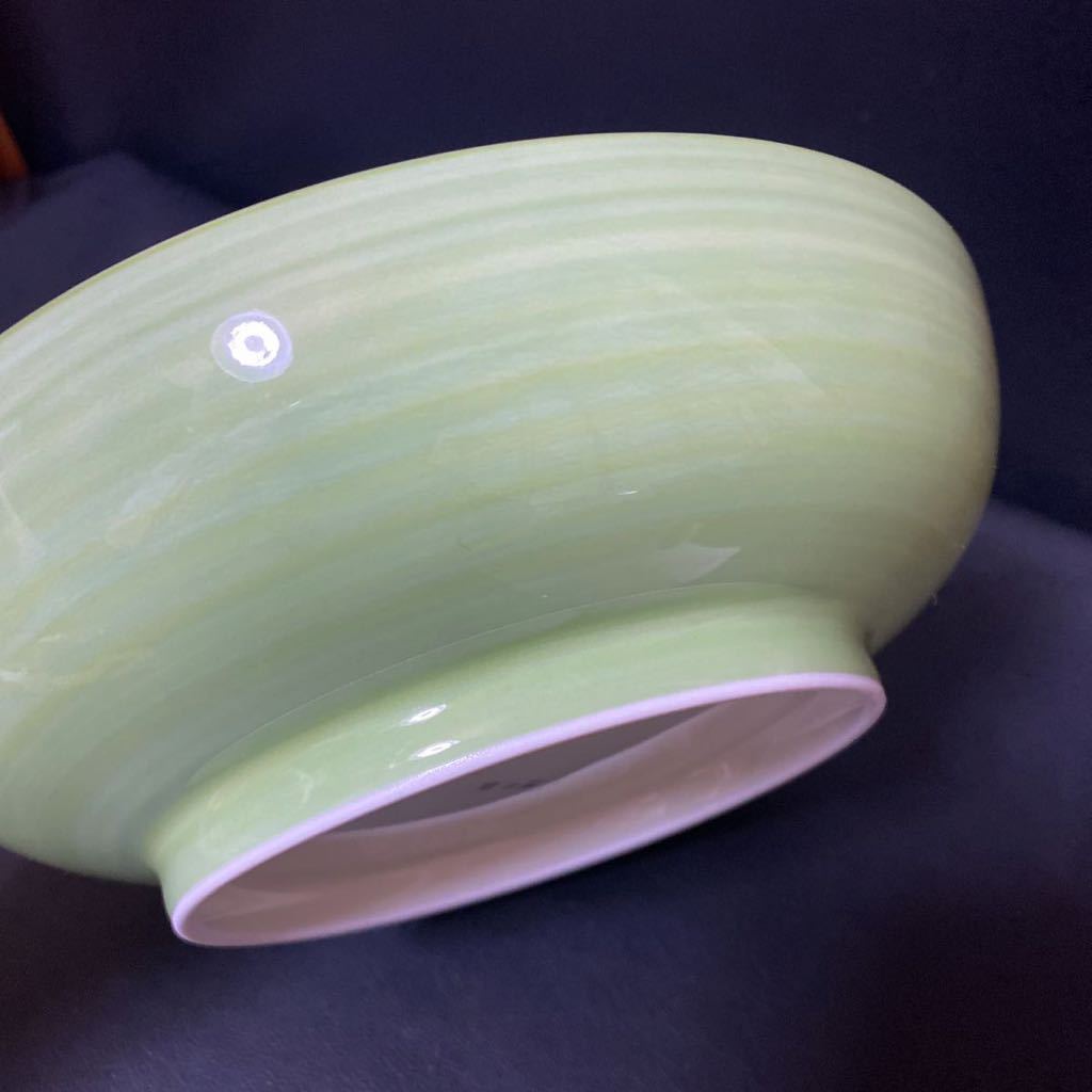 深川製磁 青紅葉金彩小鉢 直径約19cm 和食器 煮物鉢 紅葉絵付け鉢 守り皿 和皿 薄緑皿 鉢の画像1