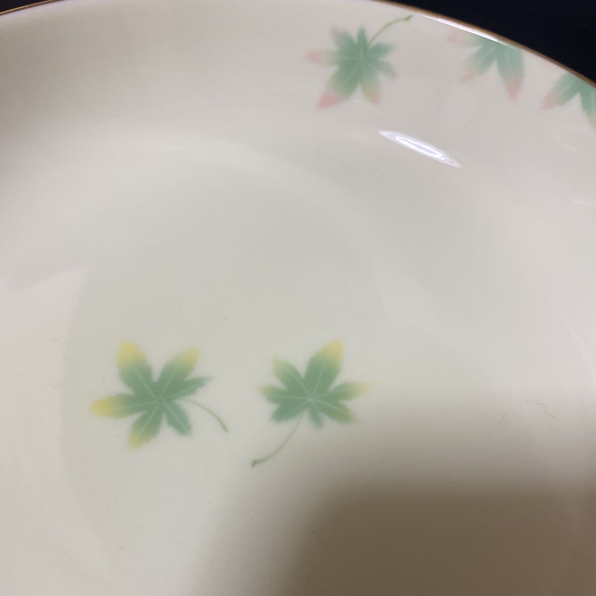 深川製磁 青紅葉金彩小鉢 直径約19cm 和食器 煮物鉢 紅葉絵付け鉢 守り皿 和皿 薄緑皿 鉢の画像10