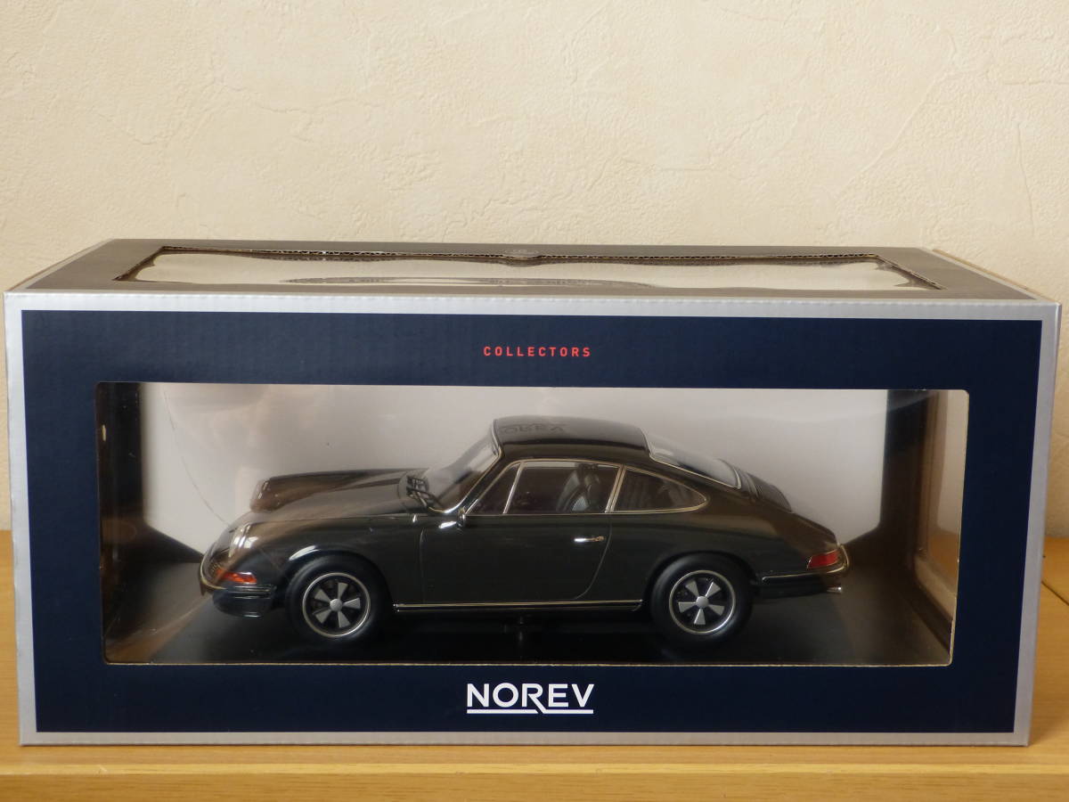 Yahoo!オークション - 限定品 1/18 ポルシェ 911 S 栄光のルマン Yahoo!オークション - 限定品 1/18 ポルシェ 911 S 栄光のルマン