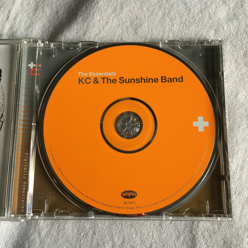 KC & The Sunshine Band「The Essentials」 ＊ヒット曲「That's The way (I Like It）」「(Shake,Shake,Shake) Shake Your Booty」他、収録の画像4