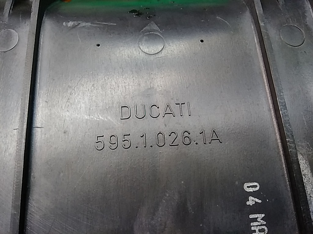 DUCATI　モンスター900　M900　Monster　シート　破れなし_画像9