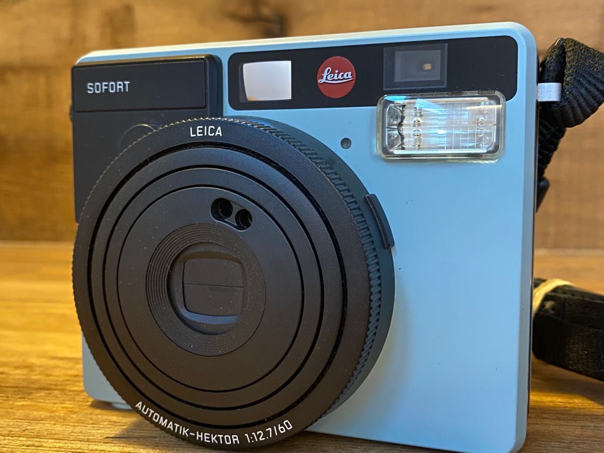 Leica Sofort インスタントフィルムカメラ (ミント) 国際モデル