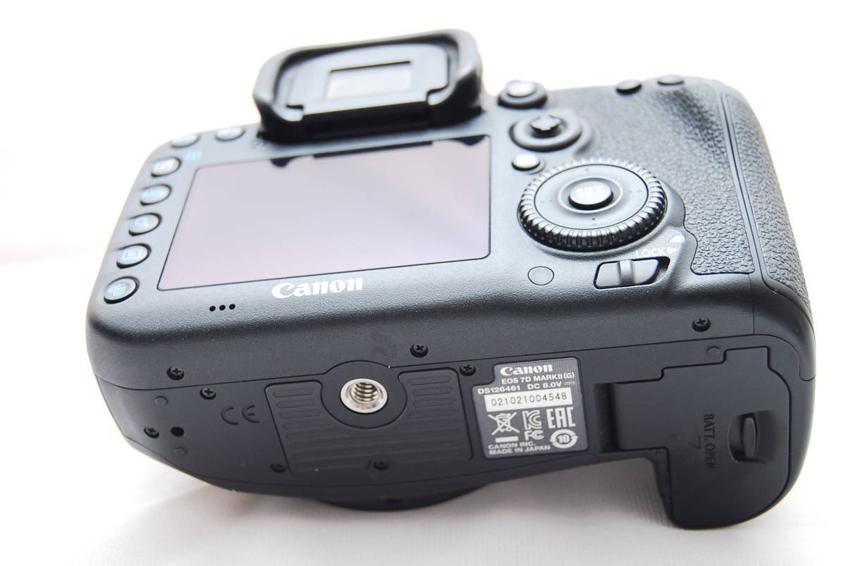 極上美品 キャノン Canon デジタル一眼レフカメラ EOS 7D Mark IIボディ ストラップ未使用