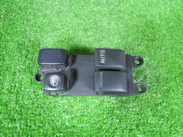  Nissan Expert VNW11 power window switch used 16 pin A0543