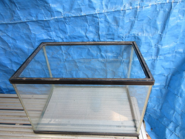 ガラス水槽GlassWaterTank NISSO SEAPALACE　水槽45Ｌ×30Ｄ×30H　中古　着払い　引取可_画像1