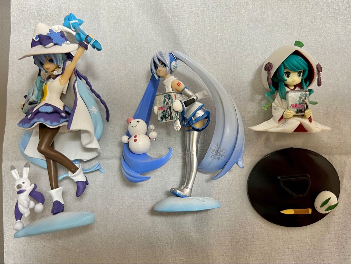 キャラクター・ボーカル・シリーズ 初音ミク　雪ミク 「北海道フィギュアみやげ」 新千歳空港限定　ガチャガチャ　3点セット