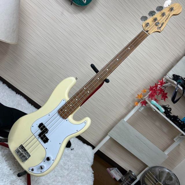  最安値 Fender Japan precision bass