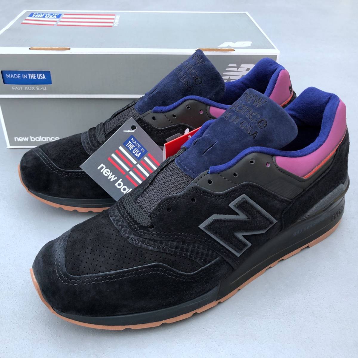 展開店舗限定 USA製 NEW BALANCE M997CSS “BLACK MAGNET” US8.5D 26.5cm スエード アメリカ米国製 ブラック×ネイビー×パープル×レッド_画像1