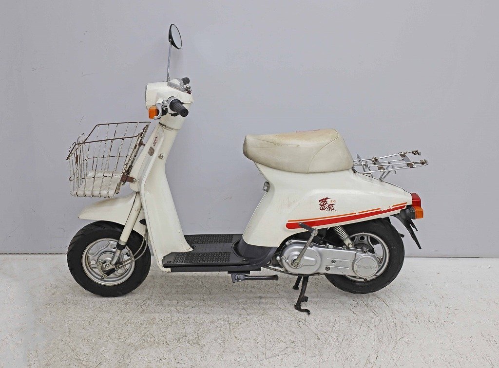 「8102C22 直接引取限定 SUZUKI スズキ スクーター 薔薇 ばら バイク 原付 オートバイ」の画像2