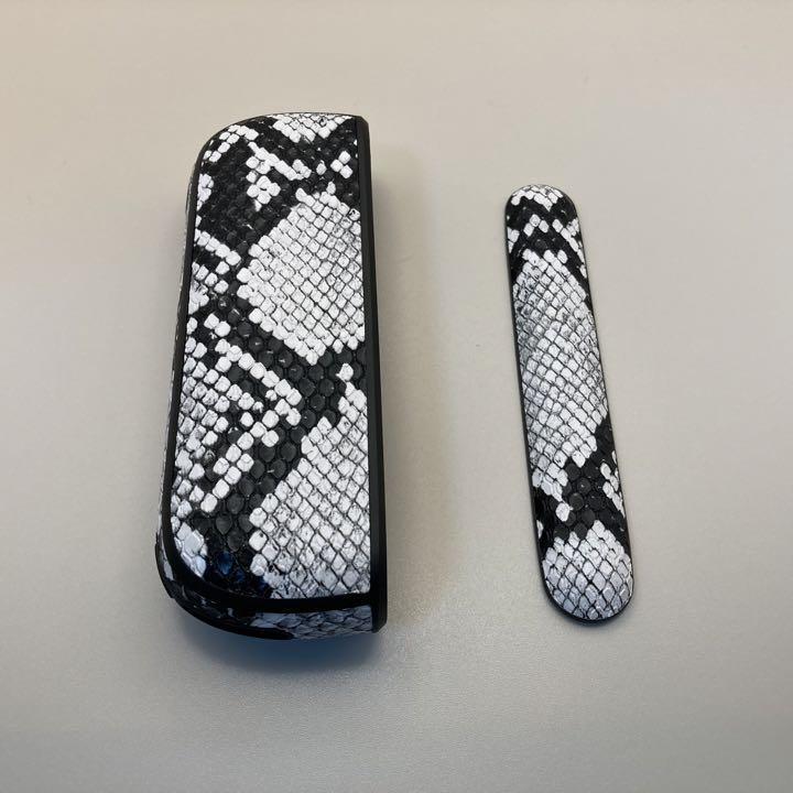 iqos イルマ アイコス 専用 ケース ドアカバー セット 白 蛇 ヘビ 柄