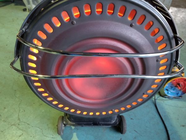 A204 大型ジェットヒーター サタケ CLEAN FLAME EH-4B 最大36000Kcal/h 点火OK♪ 100V50/60Hz ボイラー 引き取り歓迎♪ 広島～_画像2