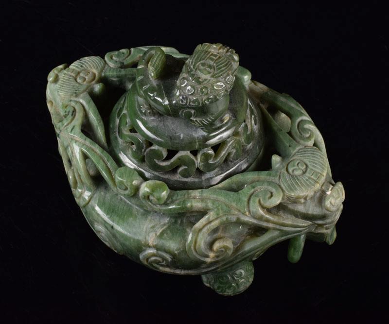 中国 玉石翡翠彫刻 雙耳活環 獅子鈕蓋爐 香炉 C R2180(東洋彫刻)｜売買 