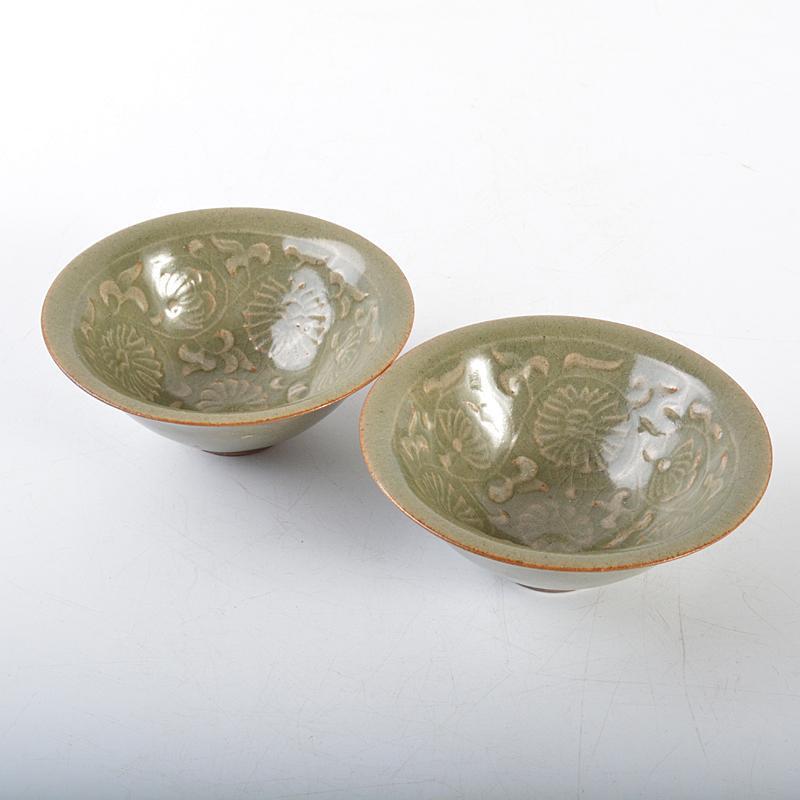 中国龍泉窯青磁印刻花文茶碗V R4254-