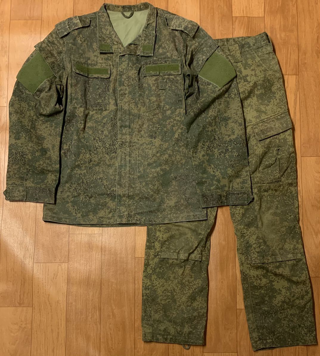 ロシア軍 BTK デジタルフローラ迷彩戦闘服 上下セット ① 50-5 48-5 ロシア連邦軍 デジフロ 迷彩服 ウクライナ危機 Z-war 特別軍事作戦_画像1