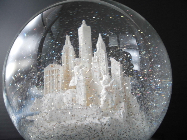 新品/定価１万円☆CoolSnowGlobes☆スノードームNYCホワイト ニューヨーク高級cool snow globes大人momaクールスノーグローブbeams雪x'masの画像3