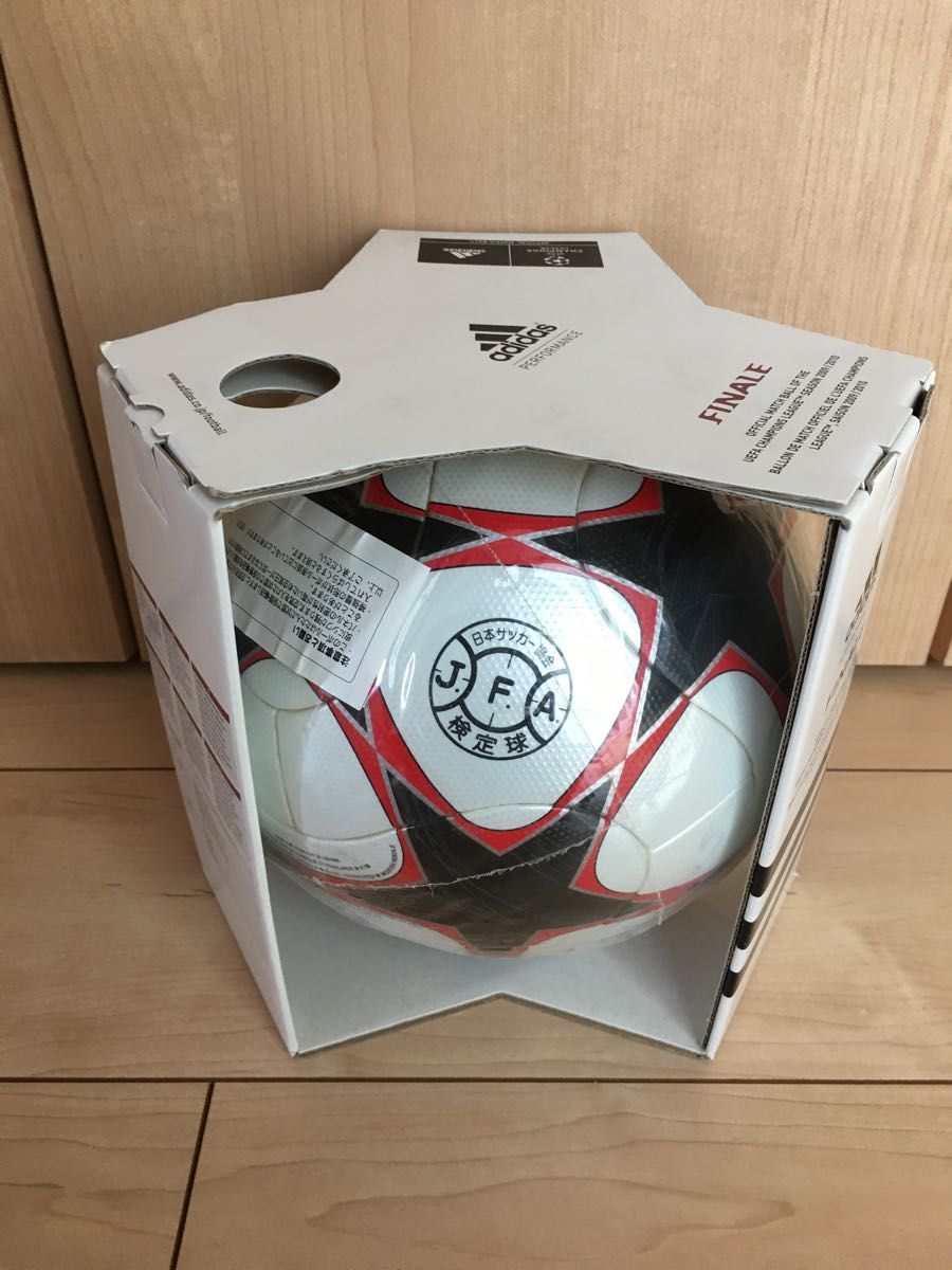 フィナーレ 9 アディダス サッカーボール 新品未使用 レア チーム