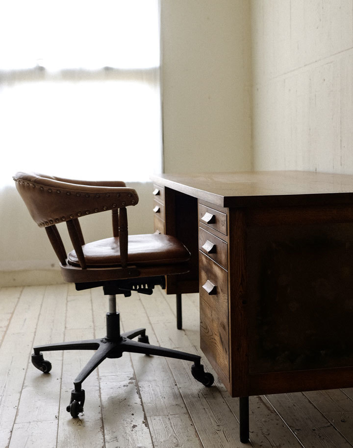 定価325,600円 TRUCK FURNITURE HARRISON DESK CHAIR トラックファニチャー www.tccsfba.org