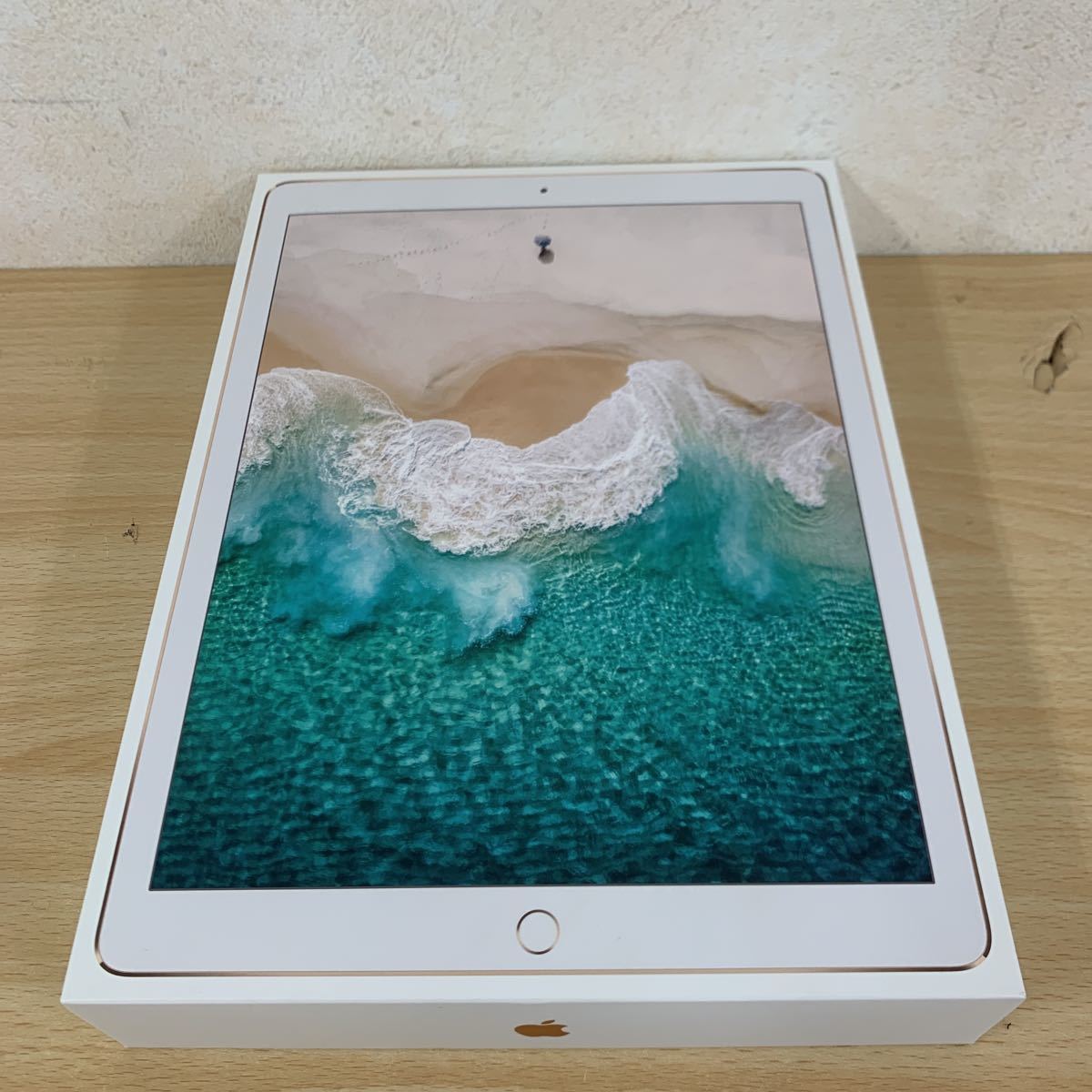 美品 現状 Apple iPad Pro 12.9インチ 第2世代 MPLL2J/A 512GB ゴールド ドコモ 判定:◯