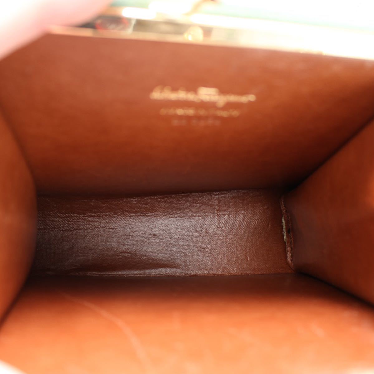Salvatore Ferragamo VARAサルヴァトーレフェラガモヴァラリザード